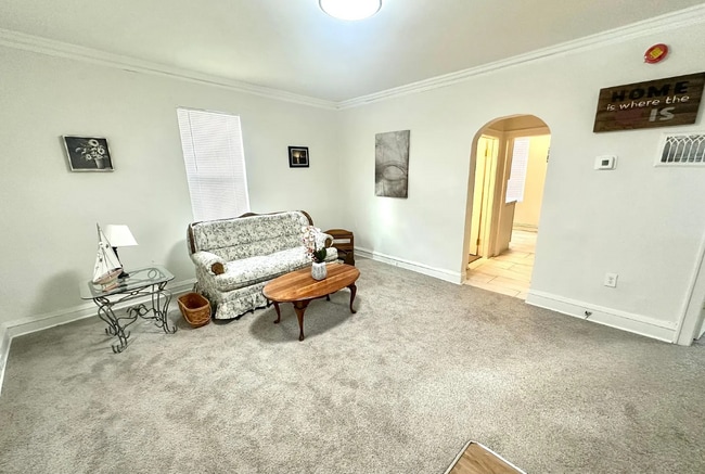 1402 N 21st Ave in Minneapolis, MN - Building Photo - Building Photo