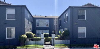 2560 W North Venice Blvd