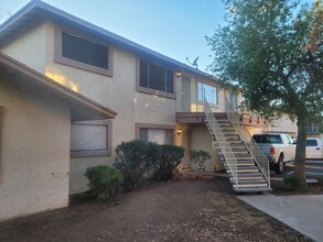 8112 N 33rd Dr, Unit 3 in Phoenix, AZ - Building Photo - Building Photo