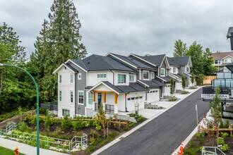 Queenston in Coquitlam, BC - Building Photo - Building Photo