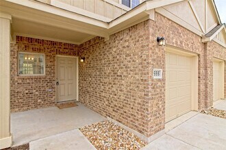 555 White Steppe Way in Georgetown, TX - Building Photo - Building Photo