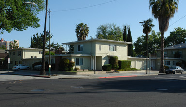 355-371 E Reed St in San Jose, CA - Building Photo - Building Photo