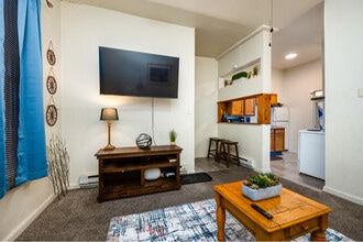 612 W Market St in Pottsville, PA - Building Photo - Building Photo