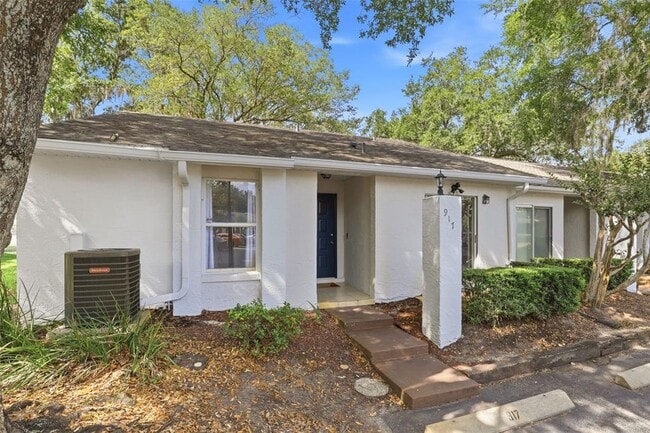917 Pebble Creek Cir in Orlando, FL - Building Photo - Building Photo
