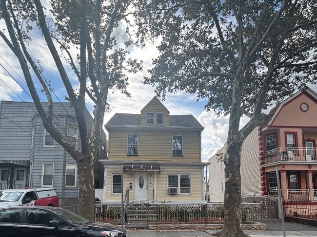 23 Williams Ave