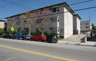 10248 Tujunga Canyon Blvd Apartments