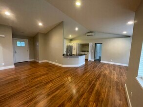 627 N 3rd St in Elma, WA - Building Photo - Building Photo