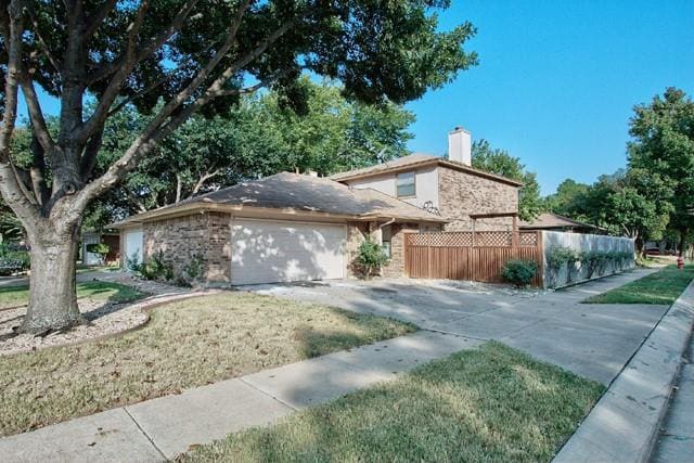 528 Essex Pl in Euless, TX - Building Photo - Building Photo