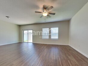 11607 Pace Bend Ct in Gibsonton, FL - Building Photo - Building Photo