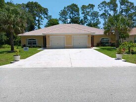 160 Fenimore Ln in Palm Coast, FL - Building Photo