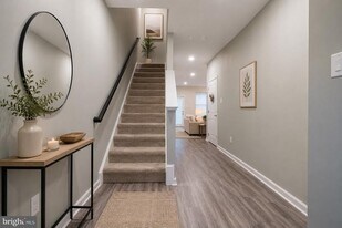 7771 Venice Ln in Severn, MD - Building Photo