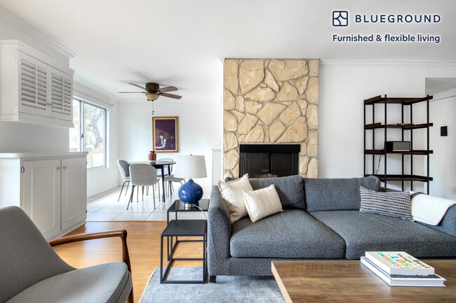 11908 Dorothy St in Los Angeles, CA - Building Photo - Building Photo