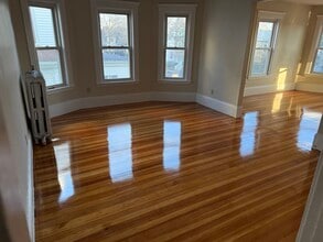 592 Salem St in Malden, MA - Foto de edificio - Building Photo