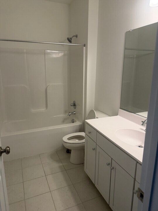 7025 Leire Ln in Chesterfield, VA - Building Photo