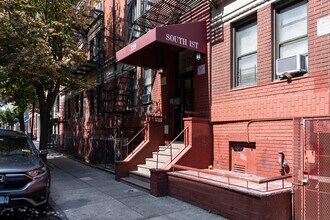 239 S 1st St in Brooklyn, NY - Building Photo - Building Photo