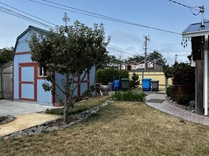 1109 Thomas St in Eureka, CA - Building Photo - Building Photo