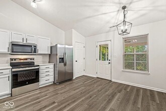 1660 Orchestra Way in Indianapolis, IN - Building Photo - Building Photo