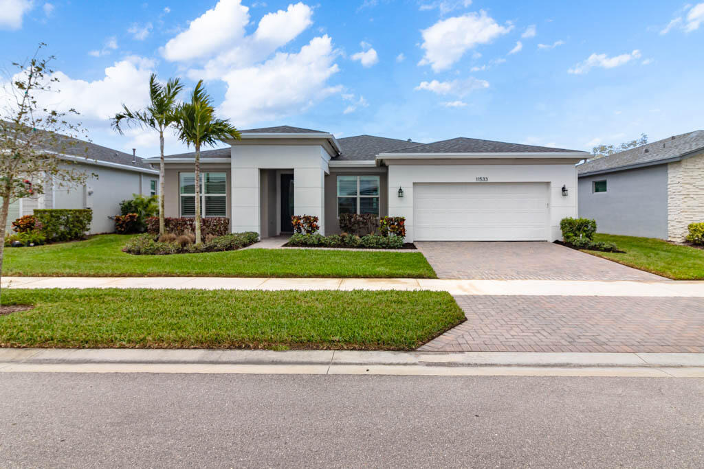 11533 SW Lyra Dr. in Port St. Lucie, FL - Building Photo