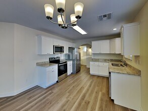 1286 N 161st Ave in Goodyear, AZ - Building Photo - Building Photo