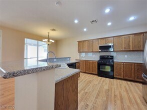 9699 Marcelline Ave in Las Vegas, NV - Building Photo - Building Photo