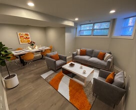 2119 W Potomac Ave, Unit G in Chicago, IL - Building Photo - Building Photo