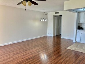 222 Mansfield F in Boca Raton, FL - Building Photo - Building Photo