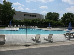 11 Warren Lodge Ct in Cockeysville, MD - Building Photo - Building Photo