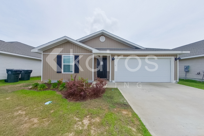 131 Swallowtail Ln in Pensacola, FL - Building Photo