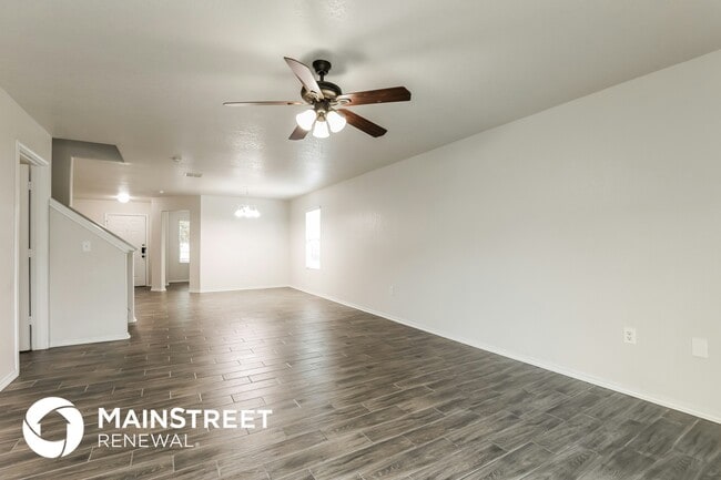 7338 Azalea Square in San Antonio, TX - Building Photo - Building Photo