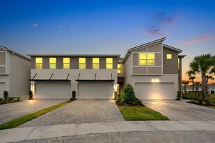 25947 Woven Wicker Bnd in Lutz, FL - Building Photo