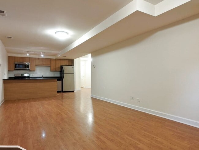 2134 W Concord Pl in Chicago, IL - Building Photo - Building Photo