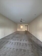 17 Harbour Isle Dr W in Fort Pierce, FL - Building Photo - Building Photo