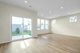 5600 Wheatly Rd in New Albany, OH - Building Photo - Building Photo