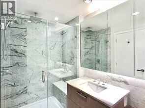 5410 Shortcut Rd in Vancouver, BC - Building Photo - Building Photo