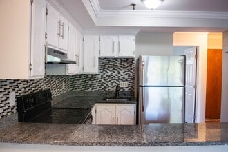 678 Savin Ave in West Haven, CT - Building Photo - Building Photo