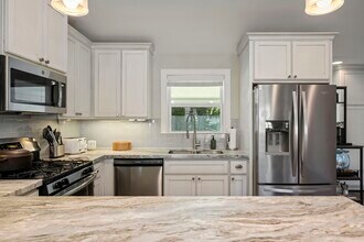 2107 Hewitt Dr in Houston, TX - Building Photo - Building Photo