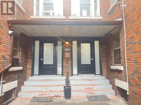 985 Main St E in Hamilton, ON - Building Photo