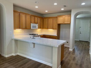 1892 Santa Ines St in Roseville, CA - Building Photo - Building Photo