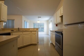 5434 Loma Vista Loop in Davenport, FL - Building Photo - Building Photo