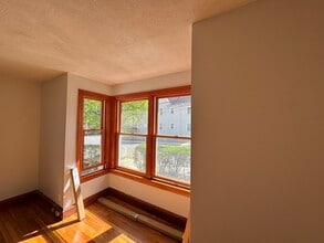 86 Butler St, Unit Butler in Boston, MA - Building Photo - Building Photo