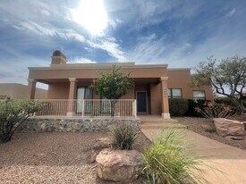 1903 Coyote Ridge Dr in Las Cruces, NM - Building Photo