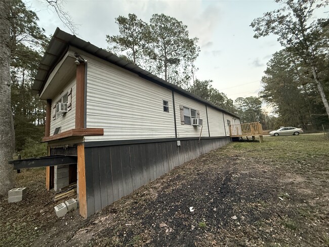 279 White Oak Cir in Trinity, TX - Building Photo - Building Photo