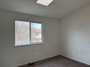 2447 Lexington Village Ln in Colorado Springs, CO - Building Photo - Building Photo