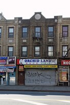 99-08 Northern Blvd in East Elmhurst, NY - Building Photo