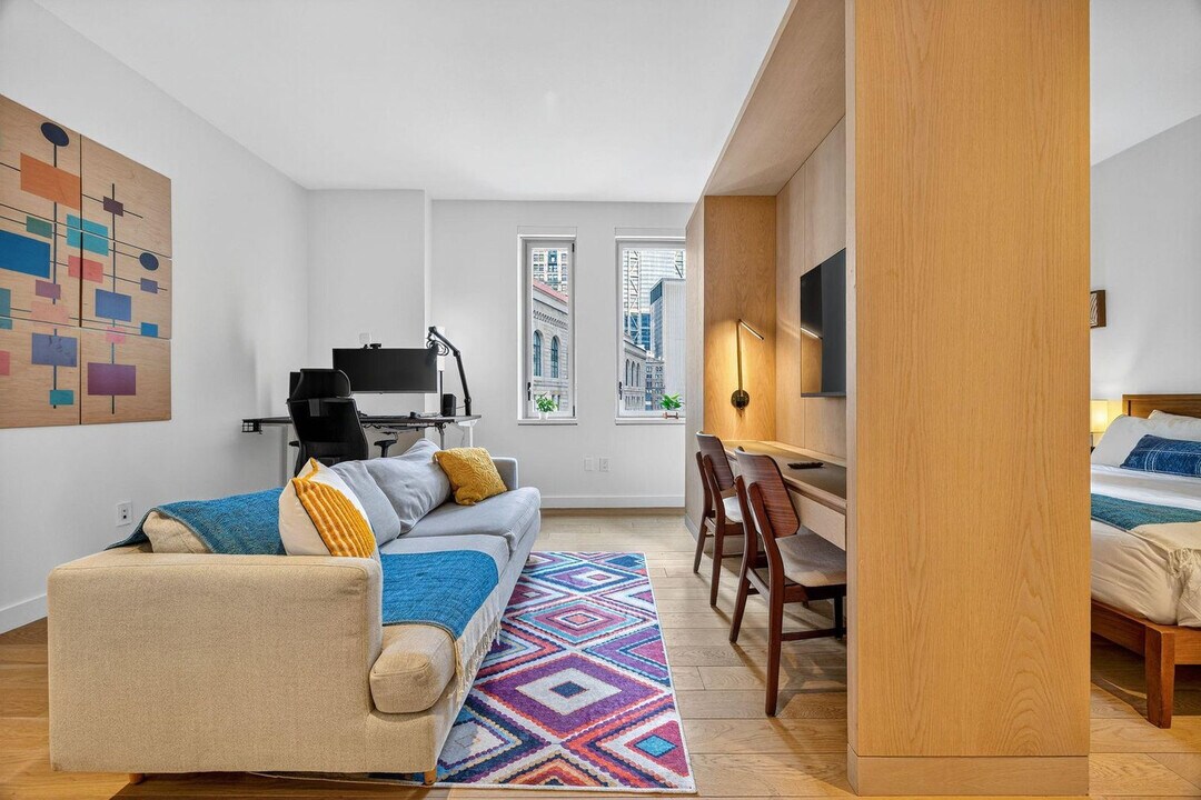 84 William St in New York, NY - Building Photo