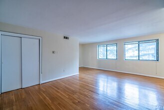 2016 N Adams St in Arlington, VA - Building Photo - Building Photo