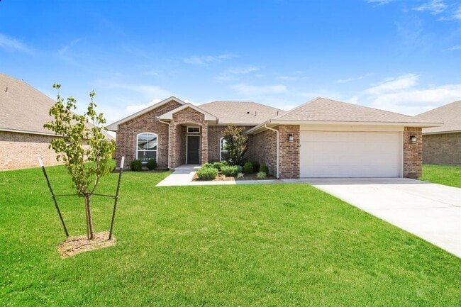 property at 902 SE 17th Terrace