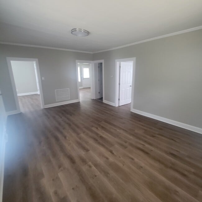 989 Harris St in Eden, NC - Building Photo - Building Photo