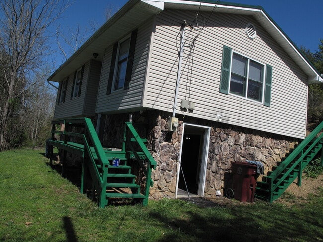 property at 195 Joe Hale Dr