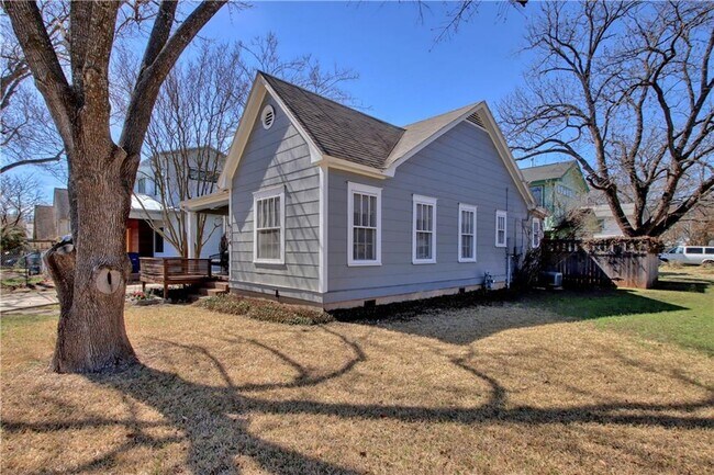5114 Avenue G in Austin, TX - Building Photo - Building Photo